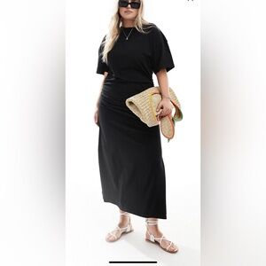ASOS DESIGN Curve crew neck midaxi t shirt dress with ruched side in black US 18